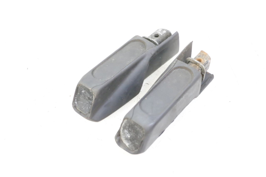 photo de PAR DE APOIOS DE PÉ TRASEIROS HONDA FES S-WING SWING ABS 125 (2007 - 2015) - Zoom do estado de desgaste