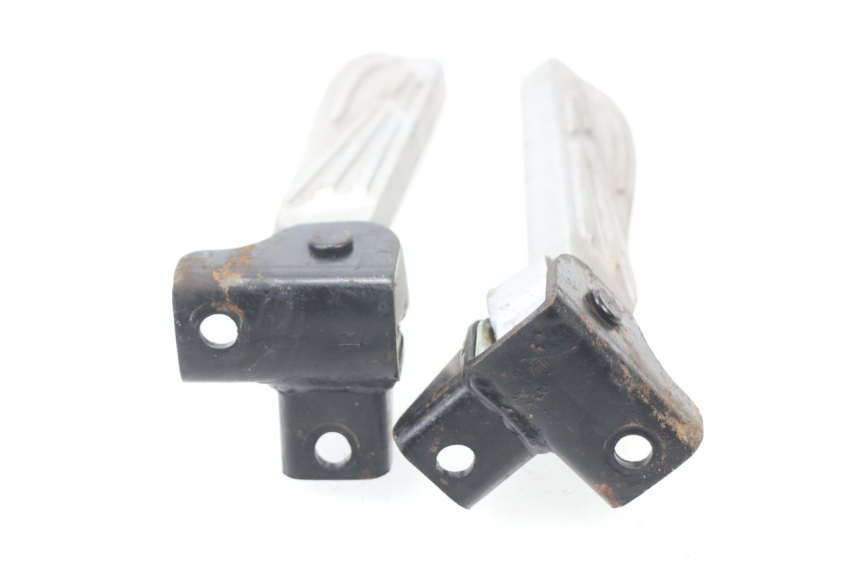 photo de PAR DE APOIOS DE PÉ TRASEIROS SYM JET 4 50 (2010 - 2014) - Ampliação técnica