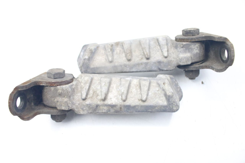 photo de PAR DE APOIOS DE PÉ TRASEIROS PEUGEOT LUDIX SNAKE 2T 50 (2004 - 2014) - Vista principal