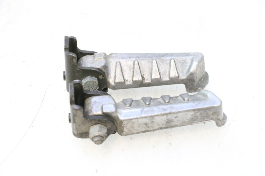 photo de PAR DE APOIOS DE PÉ TRASEIROS PEUGEOT LUDIX SNAKE 2T 50 (2004 - 2014) - Ampliação técnica