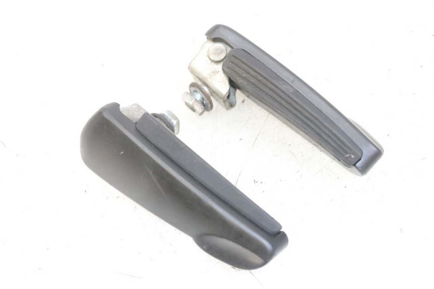 photo de PAR DE APOIOS DE PÉ TRASEIROS GILERA NEXUS 125 (2009 - 2013) - Vista geral