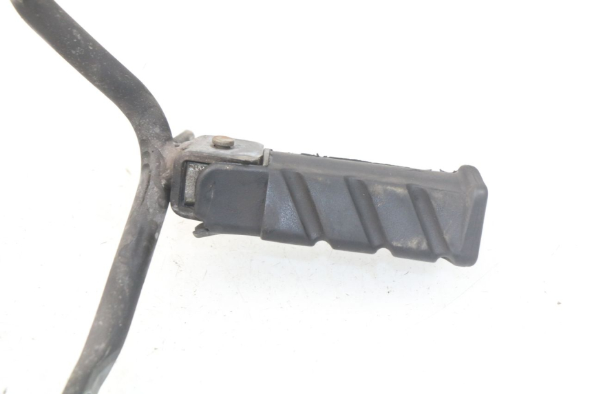 photo de PAR DE APOIOS DE PÉ TRASEIROS HONDA SES DYLAN 125 (2002 - 2006) - Outro ângulo de visão
