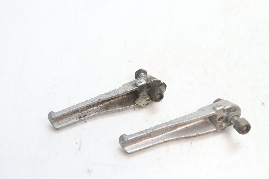 photo de PAR DE APOIOS DE PÉ TRASEIROS PEUGEOT SPEEDFIGHT LC 50 (1996 - 2002) - Ampliação técnica