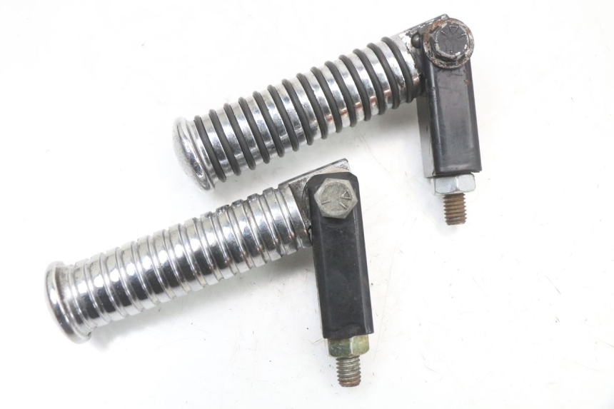 photo de PAR DE APOIOS DE PÉ TRASEIROS HARLEY DAVIDSON SPORTSTER XL CUSTOM 1200 (2003 - 2004) - Ampliação técnica