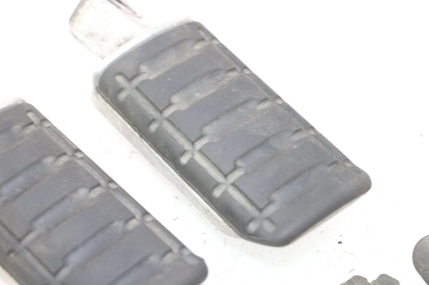 photo de PAR DE APOIOS DE PÉ TRASEIROS HONDA ST PAN EUROPEAN 1100 (1990 - 2002) - Estado da superfície
