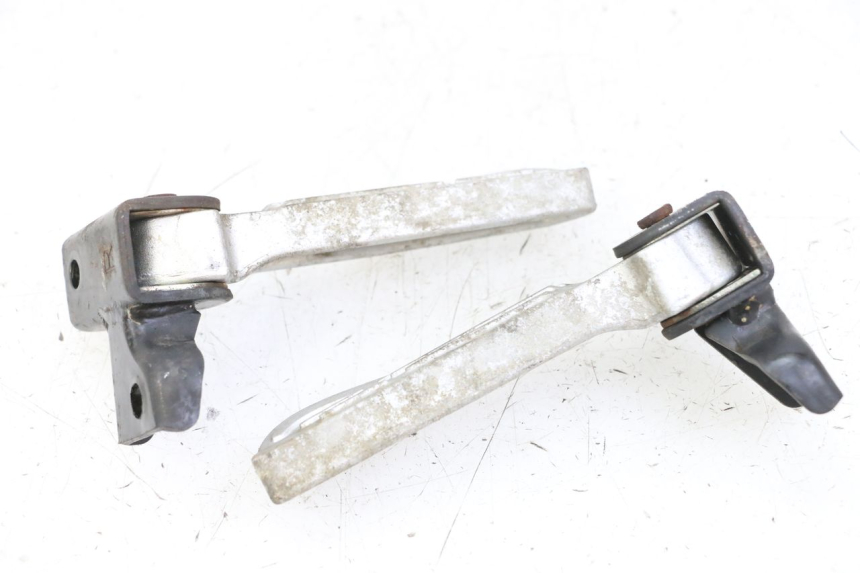 photo de PAR DE APOIOS DE PÉ TRASEIROS PEUGEOT TWEET 4T 50 (2014 - 2019) - Pontos de fixação