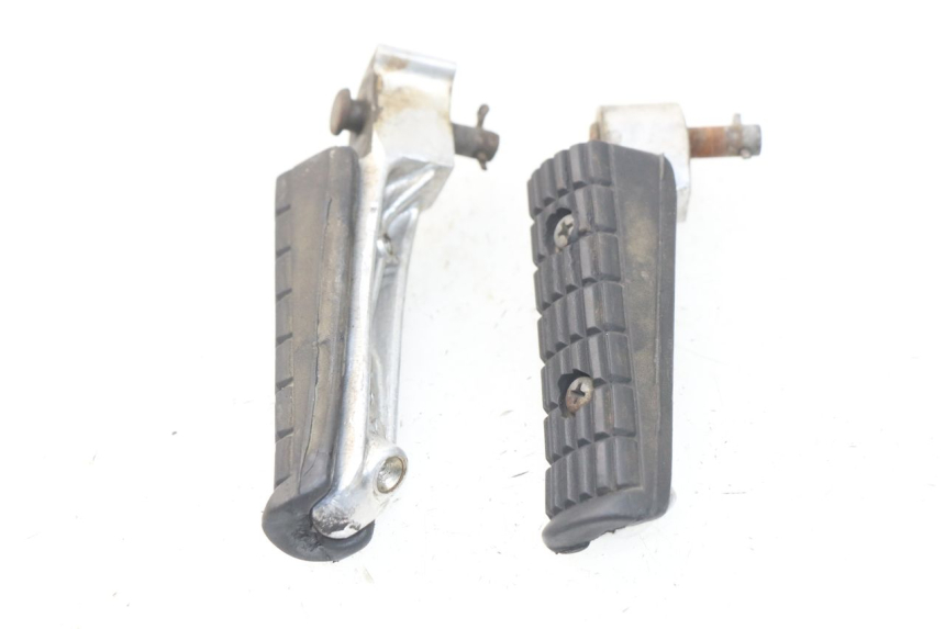 photo de PAR DE APOIOS DE PÉ TRASEIROS YAMAHA XJ600 XJ DIVERSION 600 (1992 - 1997) - Outro ângulo de visão