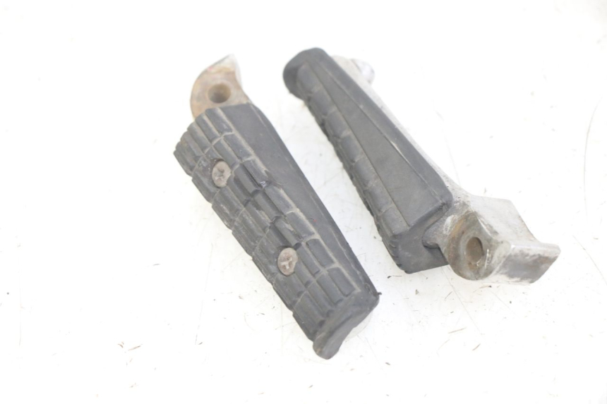 photo de PAR DE APOIOS DE PÉ TRASEIROS YAMAHA XJN DIVERSION 600 (2000 - 2003) - Outro ângulo de visão