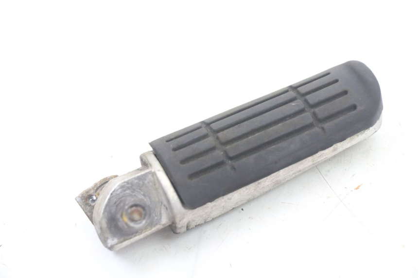 photo de PAR DE APOIOS DE PÉ TRASEIROS YAMAHA FZ6 FAZER S2 600 (2007 - 2011) - Outro ângulo de visão