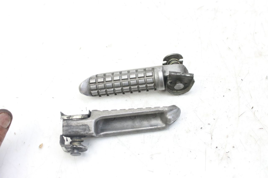 photo de PAR DE APOIOS DE PÉ TRASEIROS KAWASAKI ZX-6R ZX6R 600 (1995 - 1997) - Ampliação técnica