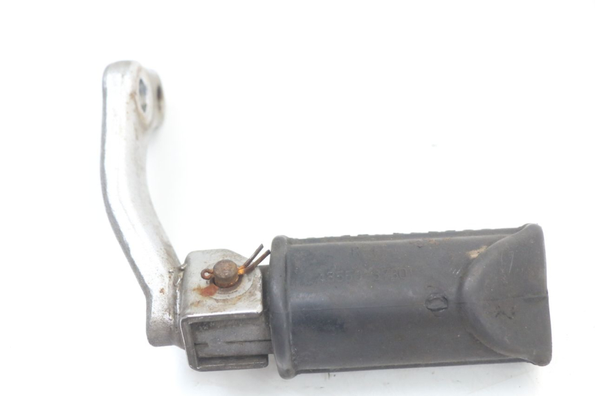 photo de PAR DE APOIOS DE PÉ DIANTEIROS SUZUKI GN 125 (1997 - 2000) - Marcações e referências