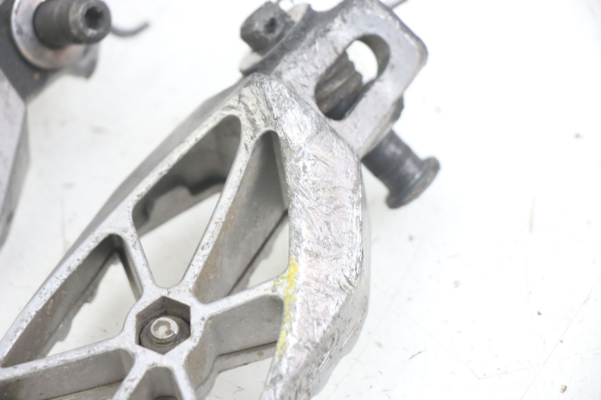 photo de PAR DE APOIO PARA OS PÉS DIANTEIRO KAWASAKI KXF KX-F 250 (2012 - 2014) - Pontos de fixação
