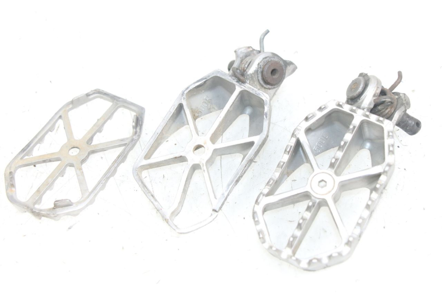 photo de PAR DE APOIO PARA OS PÉS DIANTEIRO KAWASAKI KXF KX-F 250 (2012 - 2014) - Peça verificada