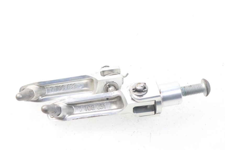 photo de PAR DE APOIOS DE PÉ DIANTEIROS BMW S RR ABS S1000RR 1000 (2009 - 2011) - Detalhe da peça