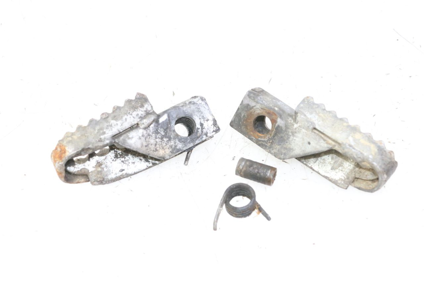 photo de PAR DE APOIO PARA OS PÉS DIANTEIRO GILERA SMT SUPERMOTARD 50 (2009 - 2017) - Pontos de fixação