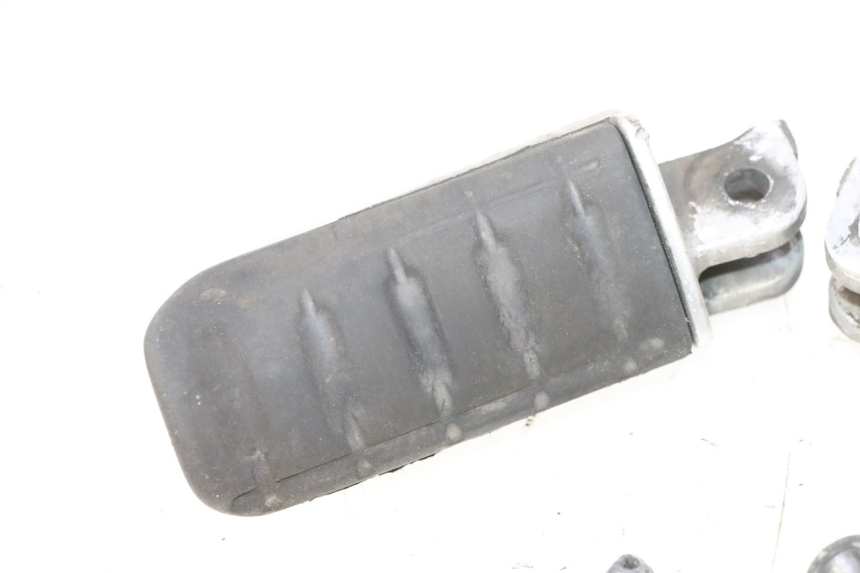 photo de PAR DE DESCANSAPIÉS DELANTEROS HONDA ST PAN EUROPEAN 1100 (1990 - 2002) - Peça verificada
