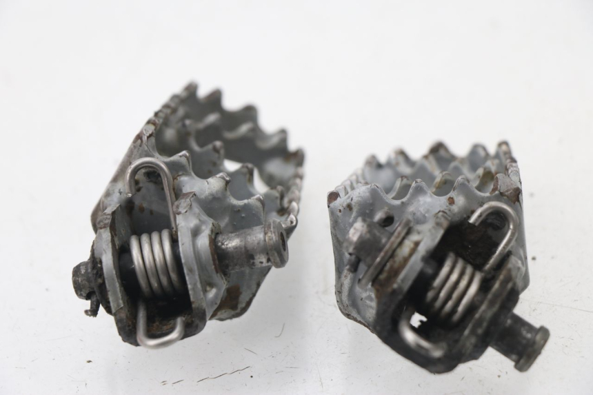 photo de PAR DE APOIO PARA OS PÉS DIANTEIRO KTM SX 65 (2003 - 2008) - Ampliação técnica