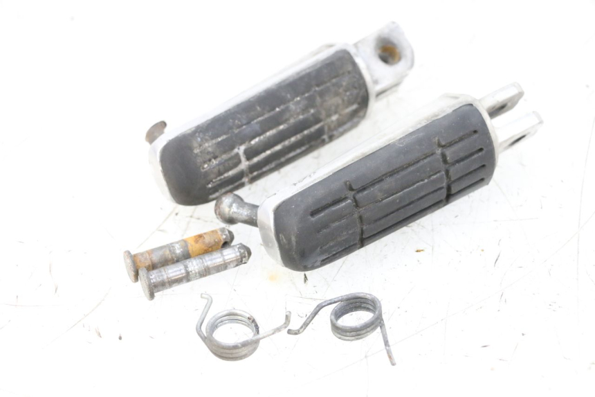 photo de PAR DE APOIO PARA OS PÉS DIANTEIRO YAMAHA TDM ABS 900 (2002 - 2014) - Estado da superfície