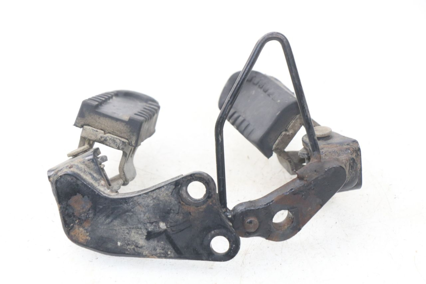 photo de PAR DE APOIO PARA OS PÉS DIANTEIROS YAMAHA TW 125 (1998 - 2002) - Outro ângulo de visão