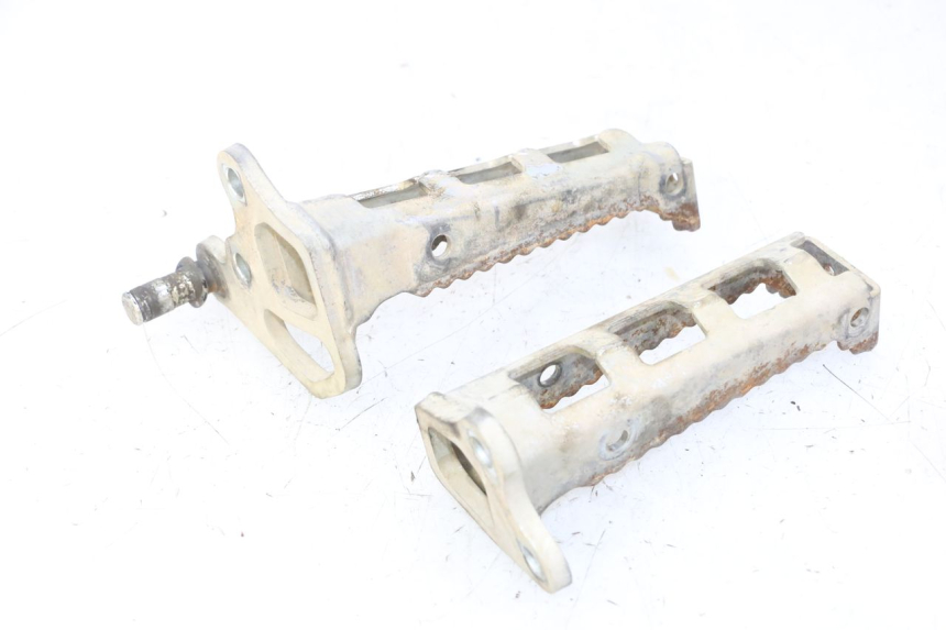 photo de PAR DE APOIOS DE PÉ DIANTEIROS YAMAHA YFM R RAPTOR 250 (2008 - 2014) - Zoom do estado de desgaste