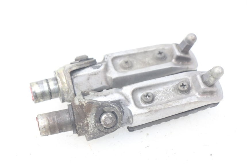photo de PAR DE APOIO PARA OS PÉS DIANTEIRO KAWASAKI Z S 750 (2003 - 2006) - Zoom do estado de desgaste