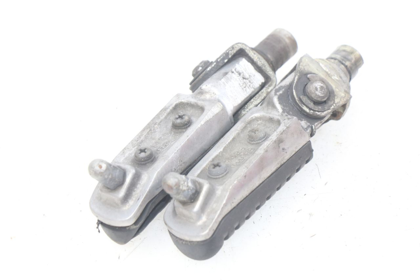photo de PAR DE APOIO PARA OS PÉS DIANTEIRO KAWASAKI Z S 750 (2003 - 2006) - Outro ângulo de visão