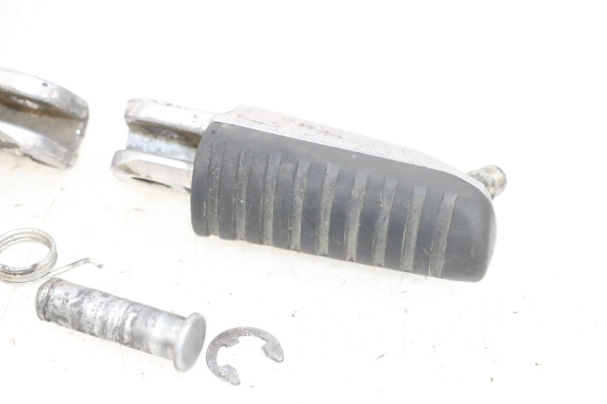 photo de PAR DE APOIO PARA OS PÉS DIANTEIRO KAWASAKI ZR 7 750 (1999 - 2004) - Ampliação técnica