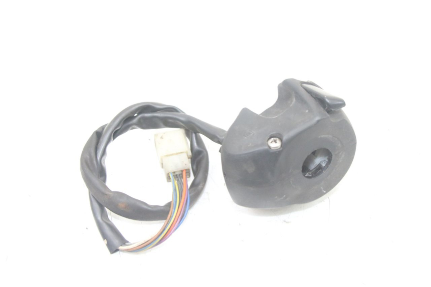 photo de PAR DE COMUTADORES PEUGEOT SATELIS COMPRESSOR K15 125 (2006 - 2009) - Vista geral