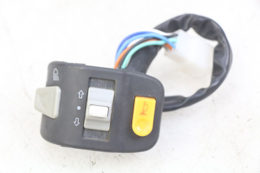 photo de PAR DE COMUTADORES JM MOTORS SANTANA 50 (2014 - 2023) - Ampliação técnica