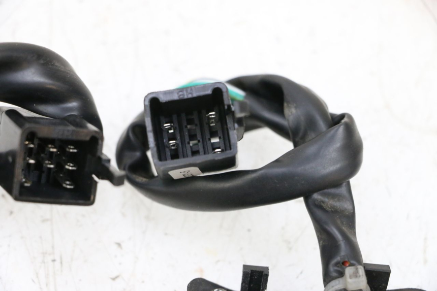photo de PAR DE COMUTADORES JM MOTORS SANTANA 50 (2014 - 2023) - Zoom do estado de desgaste