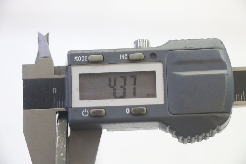 photo de PAR DE DISCOS DE FREIO DIANTEIROS YAMAHA FJR ABS 1300 (2006 - 2012) - Pontos de fixação