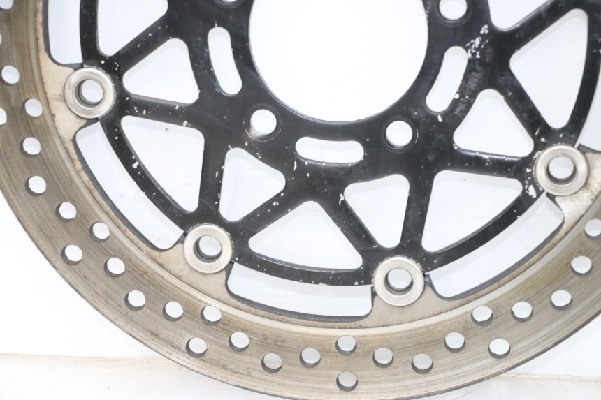 photo de PAR DE DISCOS DE FREIO DIANTEIROS SUZUKI GSXR GSX-R 1000 (2003 - 2004) - Detalhes característicos