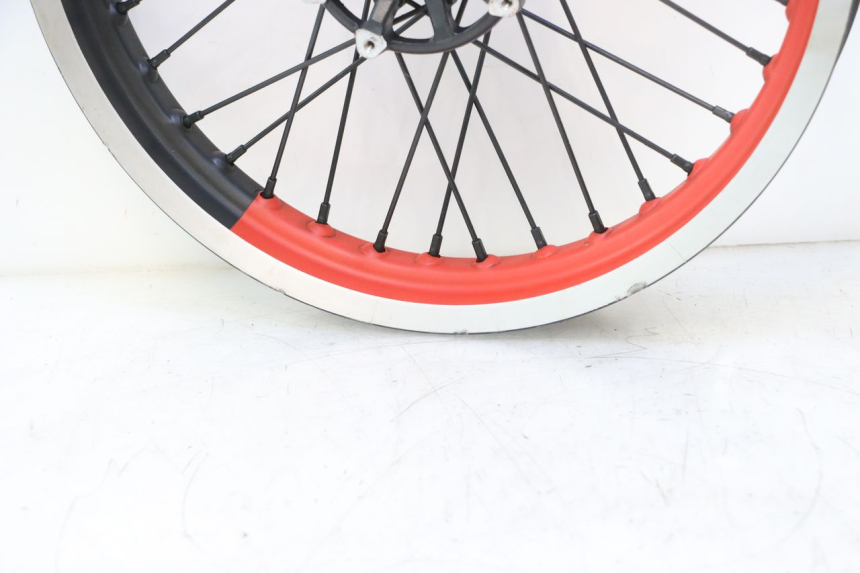 photo de PAR DE RODAS HM HONDA CRM DERAPAGE RR 50 (2006 - 2017) - Vista de perto