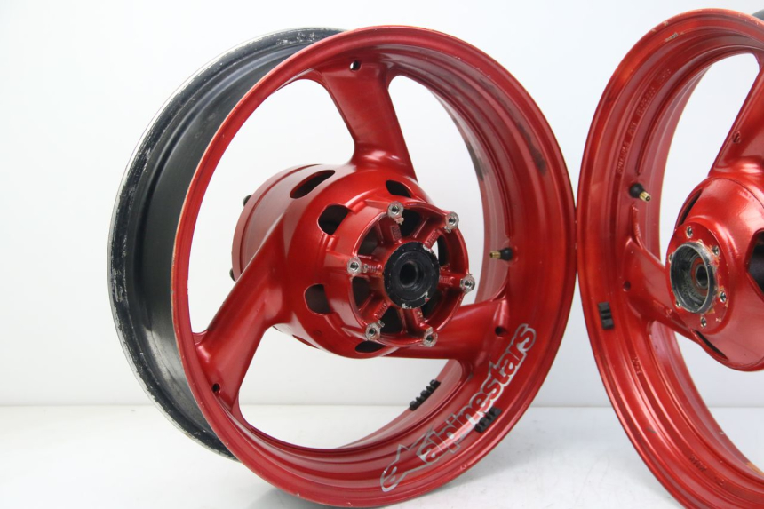 photo de PAR DE RODAS YAMAHA FZS FAZER 600 (2001 - 2003) - Detalhe da peça