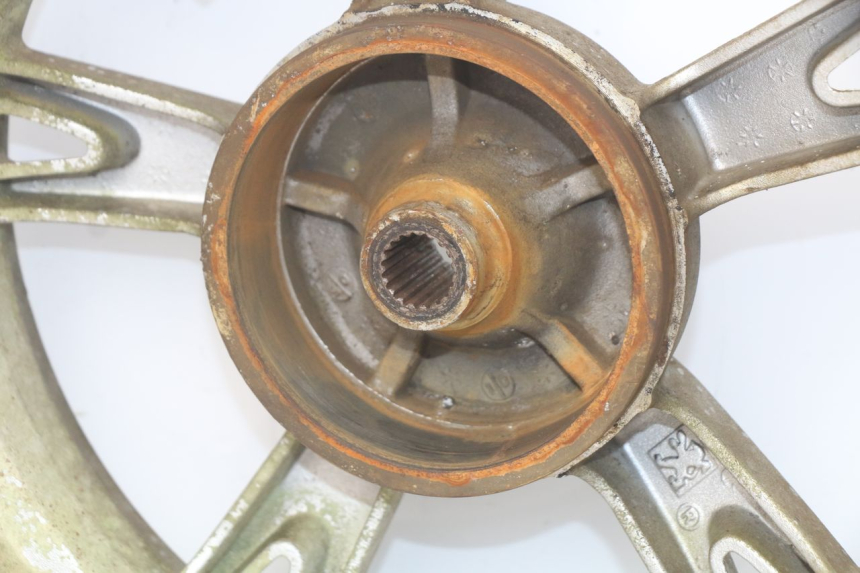 photo de PAR DE RODAS PEUGEOT KISBEE 4T 50 (2010 - 2017) - Inspeção visual
