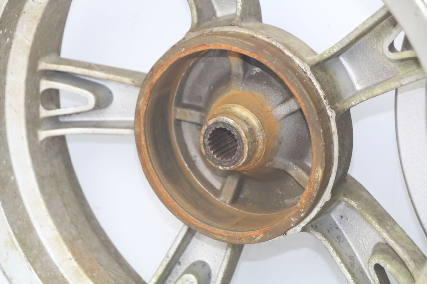 photo de PAR DE RODAS PEUGEOT KISBEE 4T 50 (2010 - 2017) - Zoom do estado de desgaste