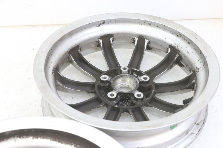 photo de PAR DE RODAS PIAGGIO MP3 LT 300 (2010 - 2016) - Ampliação técnica