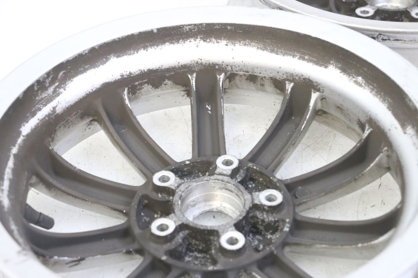photo de PAR DE RODAS PIAGGIO MP3 LT 300 (2010 - 2016) - Vista geral