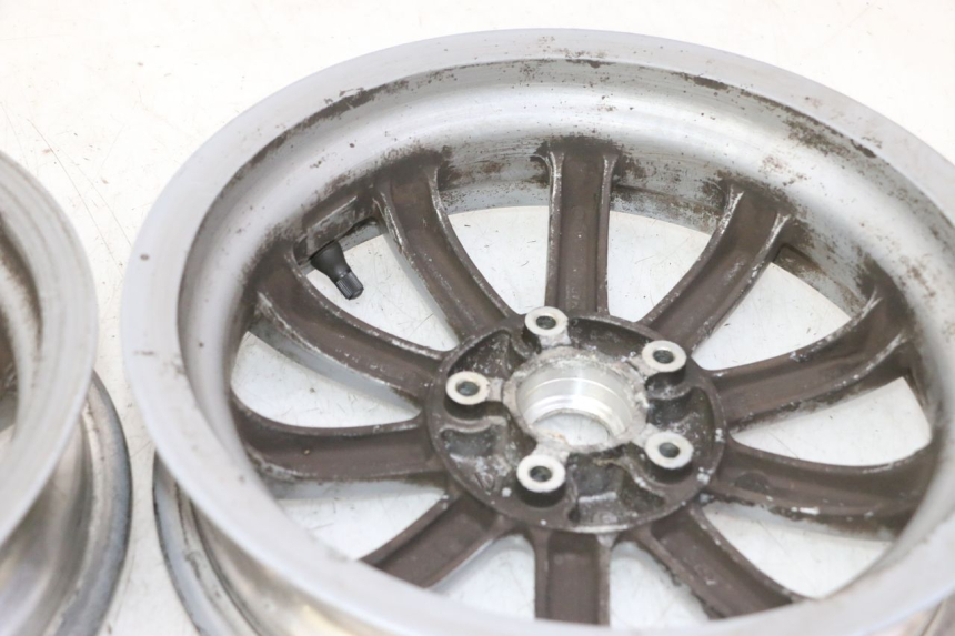 photo de PAR DE RODAS PIAGGIO MP3 LT 300 (2010 - 2016) - Ampliação técnica