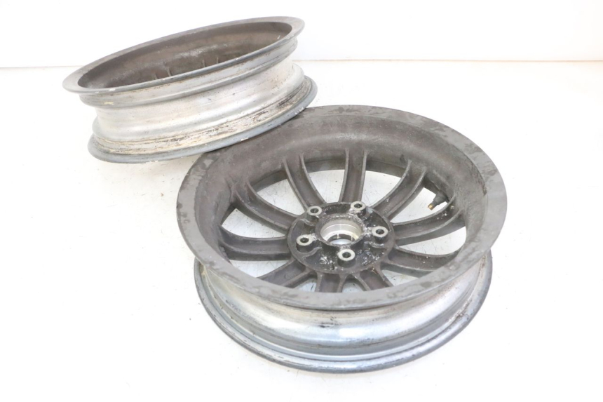 photo de PAR DE RODAS PIAGGIO MP3 125 (2006 - 2014) - Vista geral