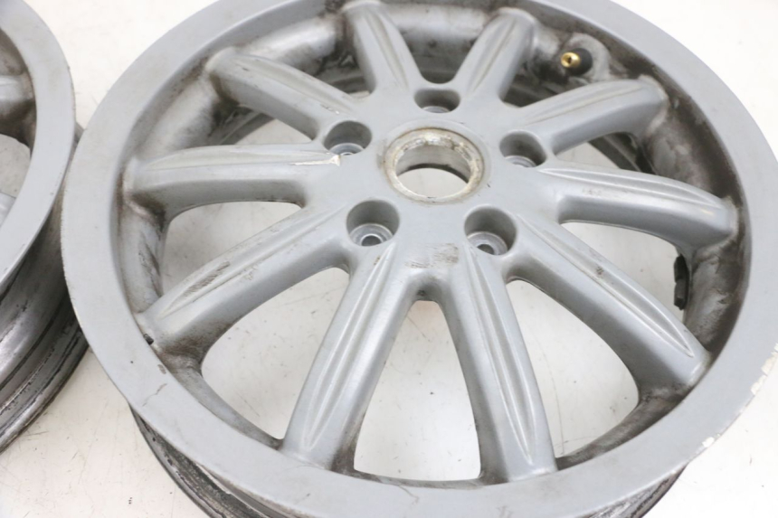 photo de PAR DE RODAS PIAGGIO MP3 RL 250 (2006 - 2010) - Ampliação técnica