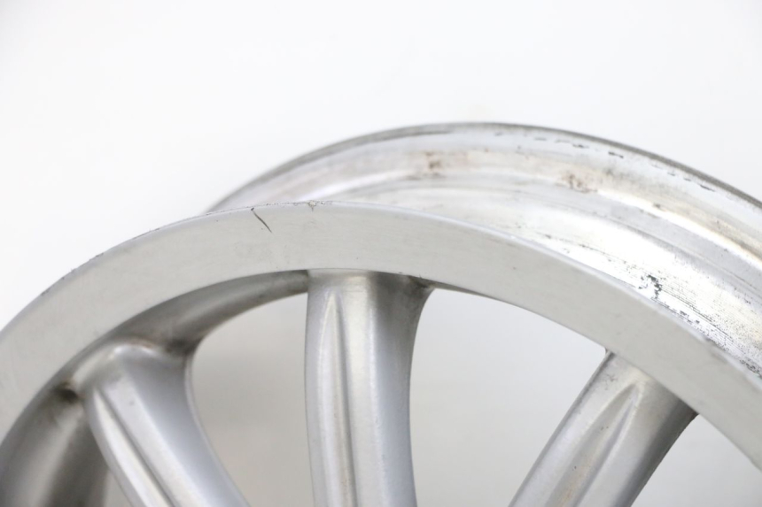 photo de PAR DE RODAS PIAGGIO MP3 RL 250 (2006 - 2010) - Pontos de fixação