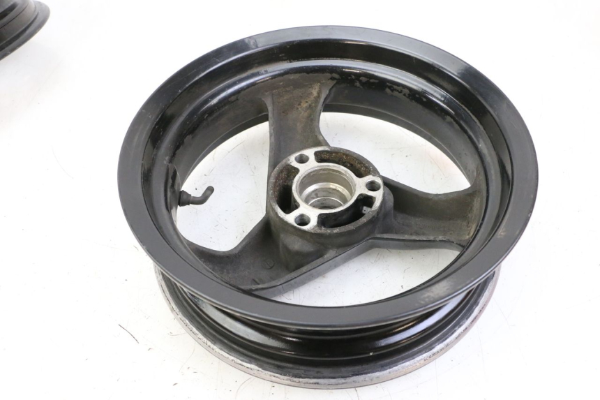 photo de PAR DE RODAS PEUGEOT ELYSTAR 50 (2002 - 2014) - Pontos de fixação