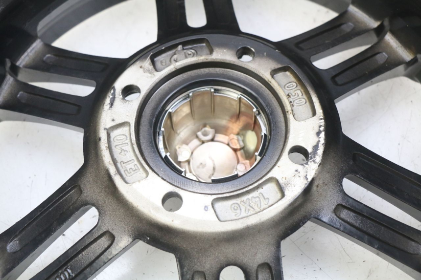 photo de PAR DE RODAS SPY RACING F3 350 (2015 - 2022) - Vista geral