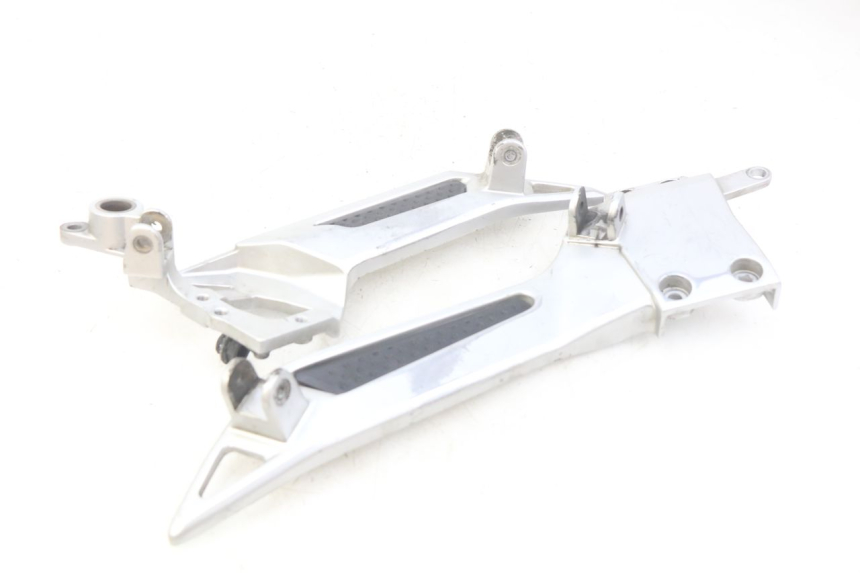 photo de PAR DE PLATINA APOIO DE PÉ DIANTEIRO YAMAHA FJR ABS 1300 (2006 - 2012) - Pontos de fixação