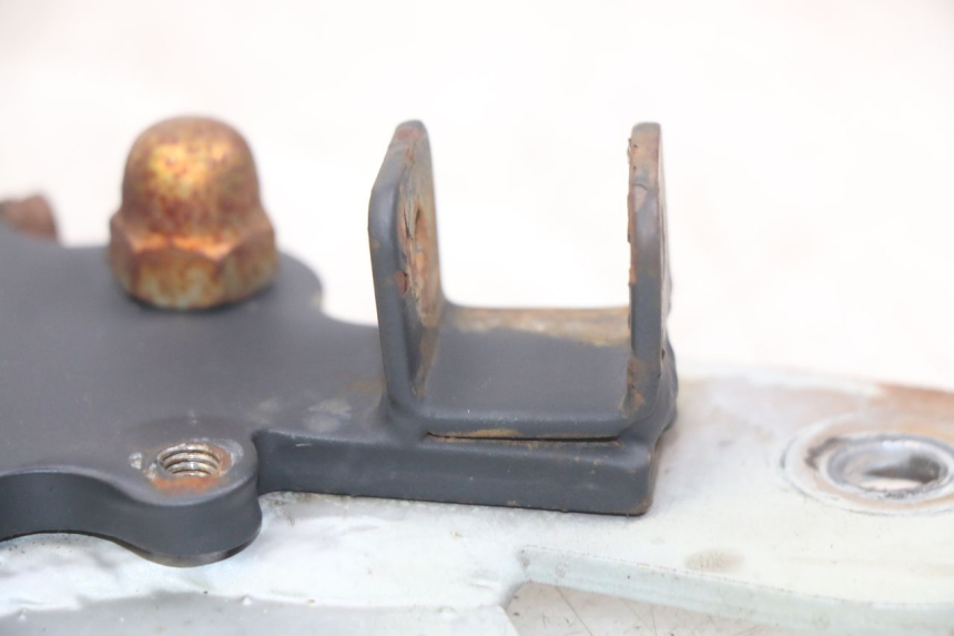 photo de PAR DE PLATINA APOIO DE PÉ DIANTEIRO YAMASAKI RAPTOR 50 (2013 - 2018) - Pontos de fixação