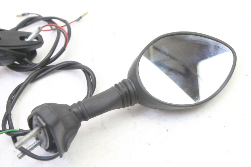 photo de PAR DE ESPELHOS RETROVISORES HONDA CBR RR FIREBLADE 900 (1992 - 1994) - Pontos de fixação