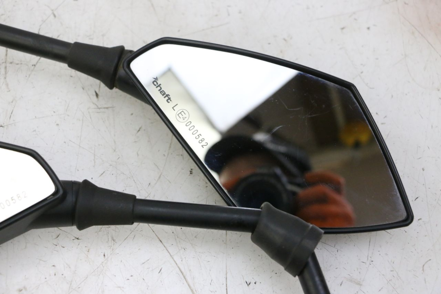 photo de PAR DE ESPELHOS RETROVISORES SUZUKI GS GSE 500 (2001 - 2003) - Vista de perto