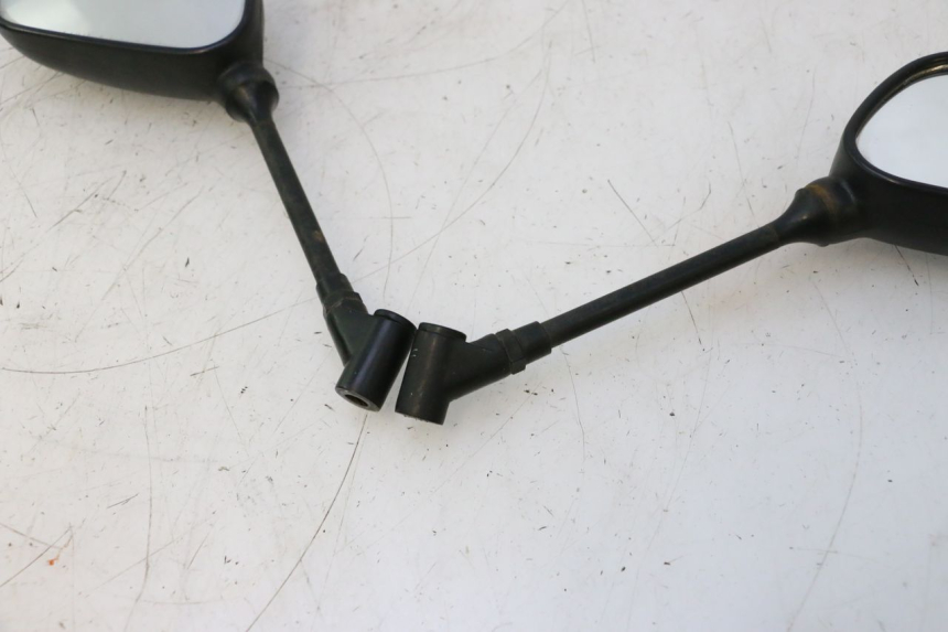 photo de PAR DE ESPELHOS RETROVISORES PEUGEOT KISBEE 4T 50 (2018 - 2022) - Detalhes característicos