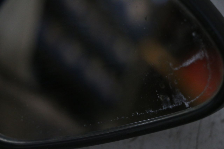 photo de PAR DE ESPELHOS RETROVISORES PEUGEOT KISBEE 4T 50 (2010 - 2017) - Zoom do estado de desgaste